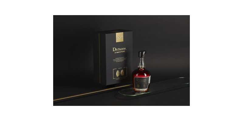 GLENFARCLAS bottle box product photo.jpg