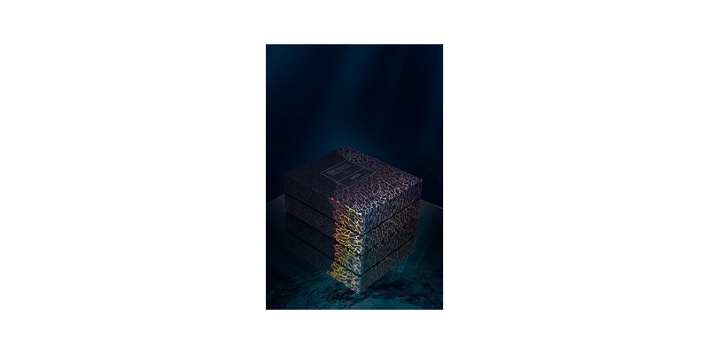 Dictador Generations en Lalique box on black mirror pre9852 .jpg